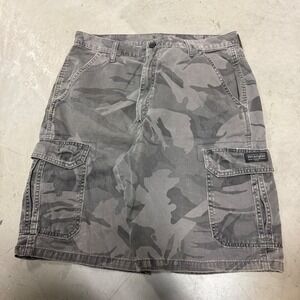 Vintage y2k Wrangler Camo Shorts